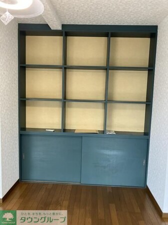 陽光の射す賃貸戸建ての物件内観写真